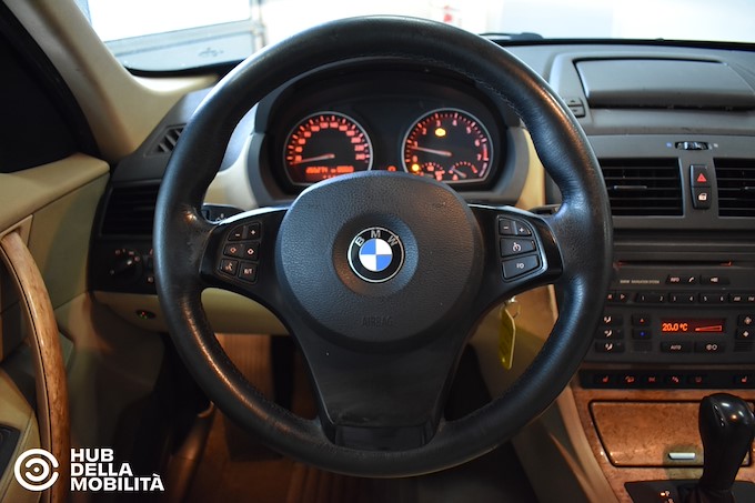 BMW X3 3.0i cat Futura